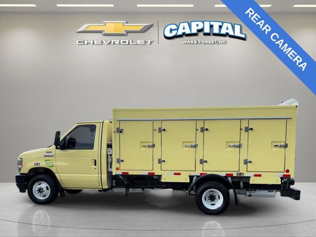 Used 2022 Ford E-450 and Econoline 450 Super Duty RWD image 4