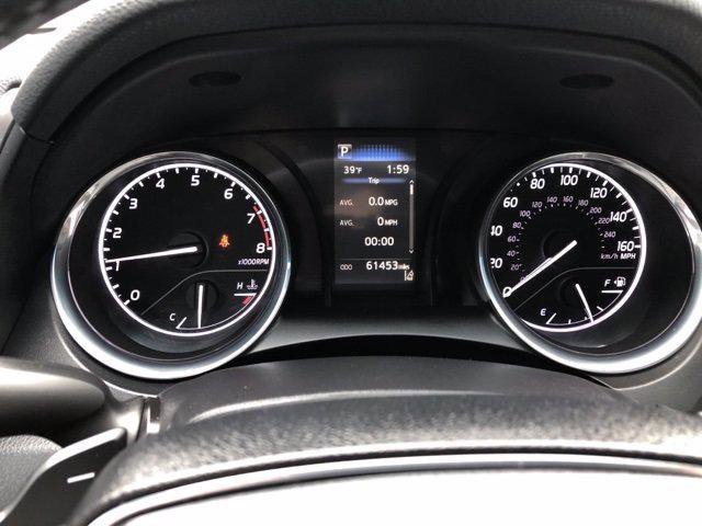 Certified 2019 Toyota Camry SE image 18