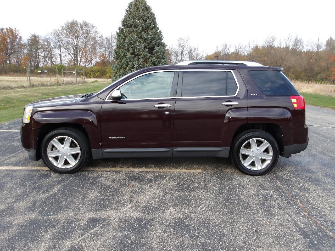 Used 2011 GMC Terrain SLT image 11