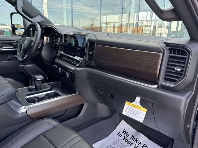 Used 2025 Chevrolet Silverado 1500 High Country w/ High Country Premium Package AWD/4WD image 21