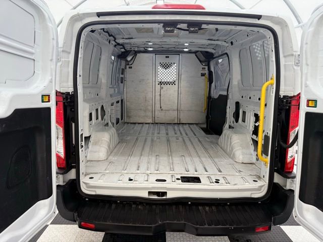 Used 2021 Ford Transit 150 Low Roof RWD video 4