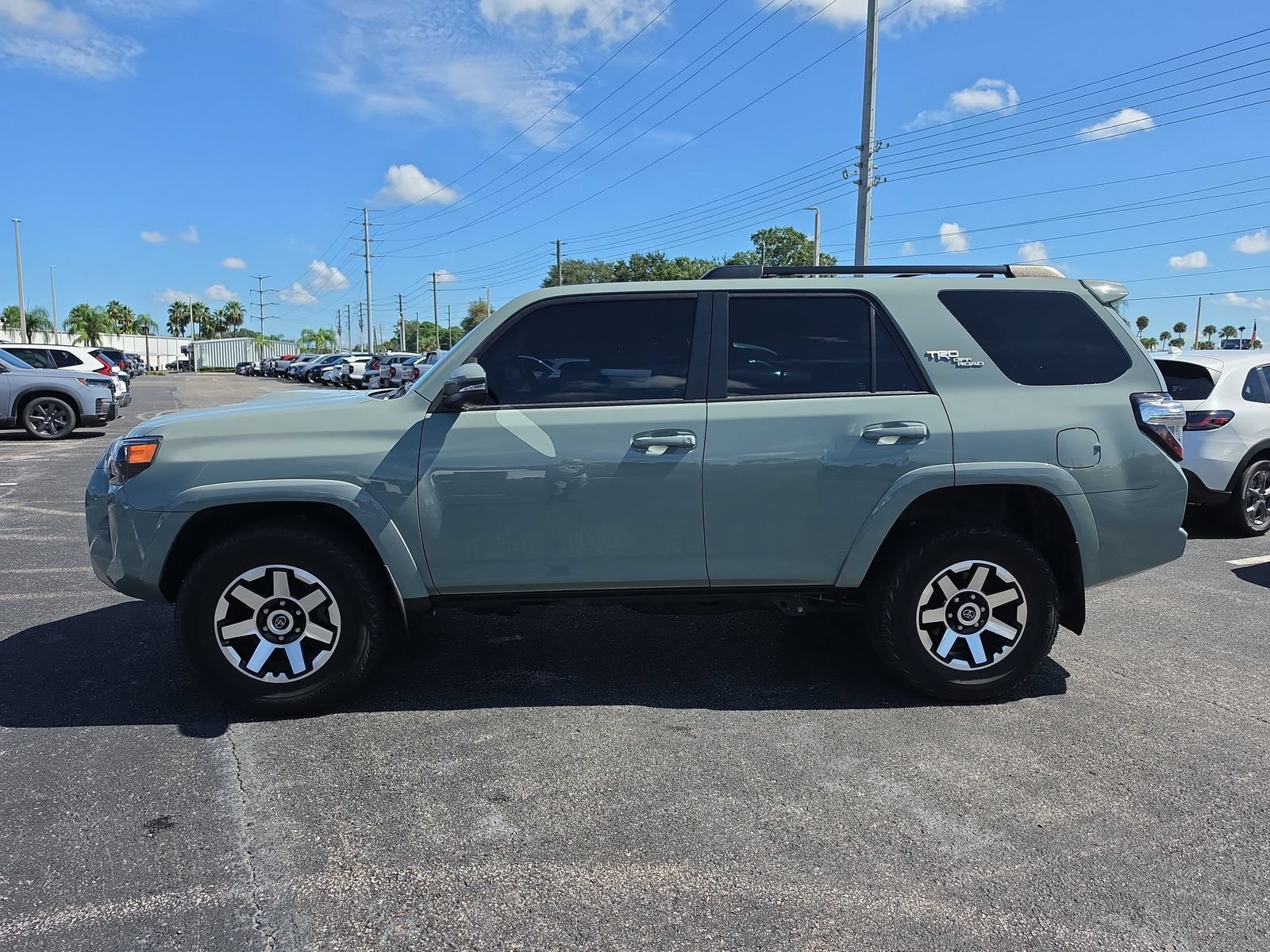 Used 2023 Toyota 4Runner TRD Off-Road Premium w/ Moonroof Package AWD/4WD image 6