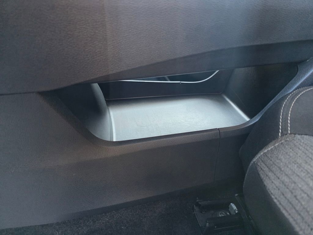 Used 2023 Nissan Rogue SV image 62