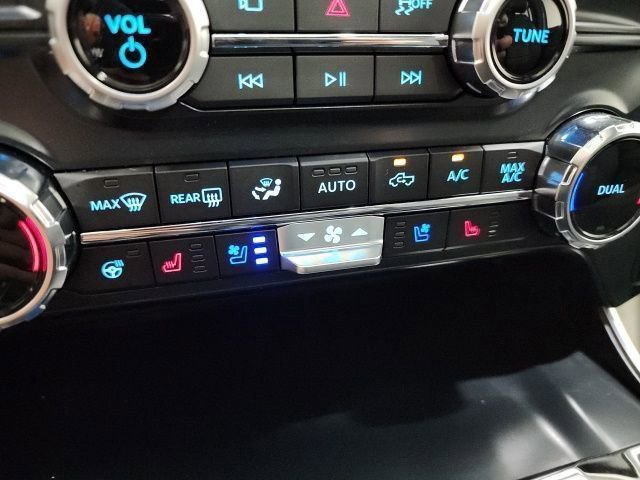 Used 2025 Ford F150 Raptor image 36