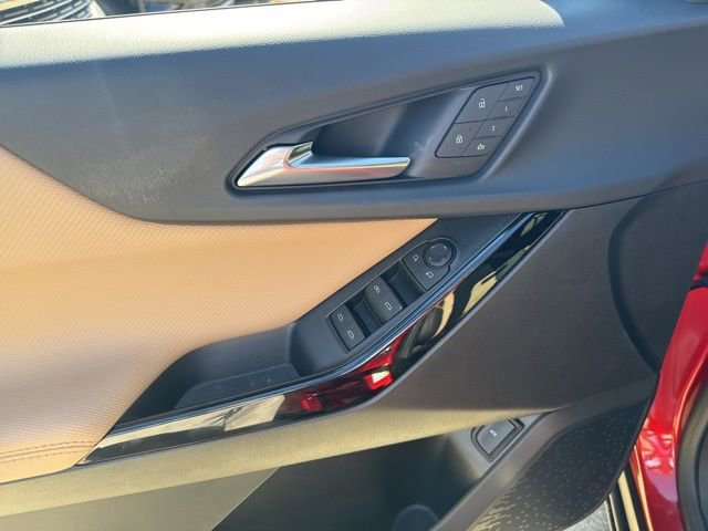 New 2025 Chevrolet Equinox ACTIV w/ Safety and Technology Package image 13