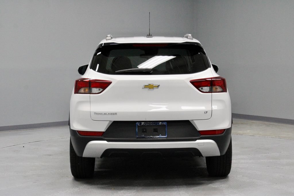 Used 2023 Chevrolet TrailBlazer LT FWD image 11