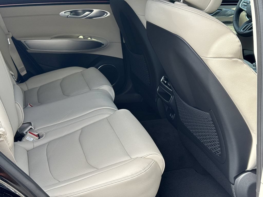 New 2026 Genesis GV70 2.5T Select AWD/4WD image 17