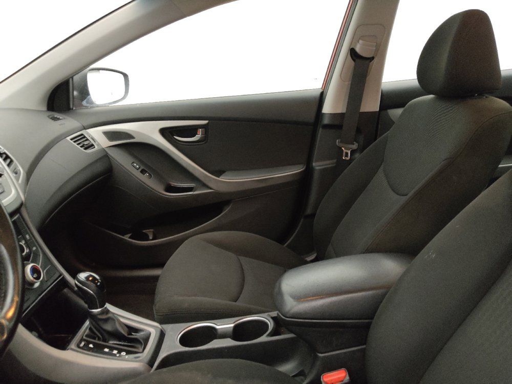 Used 2015 Hyundai Elantra SE w/ Option Group 03 FWD image 17