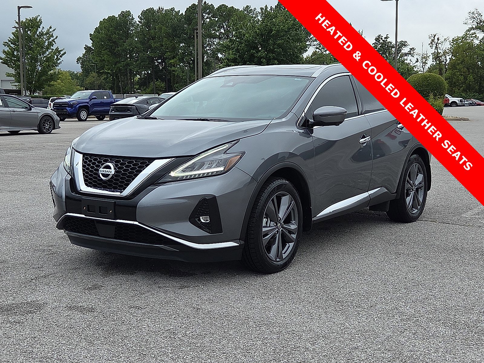 Used 2020 Nissan Murano Platinum image 2