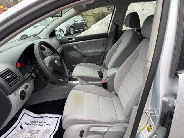 Used 2008 Volkswagen Rabbit S image 16