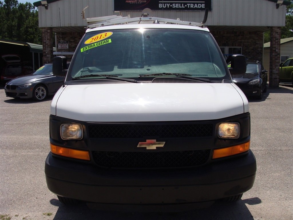 Used 2013 Chevrolet Express 2500 image 8