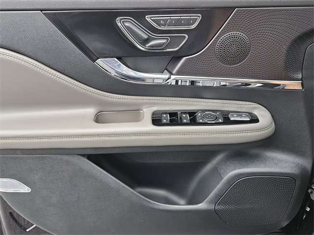 New 2025 Lincoln Corsair Premiere w/ Equipment Group 101A image 30