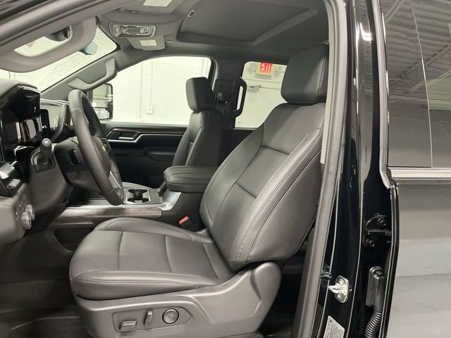 New 2026 Chevrolet Silverado 3500 LTZ w/ LTZ Convenience Package image 20