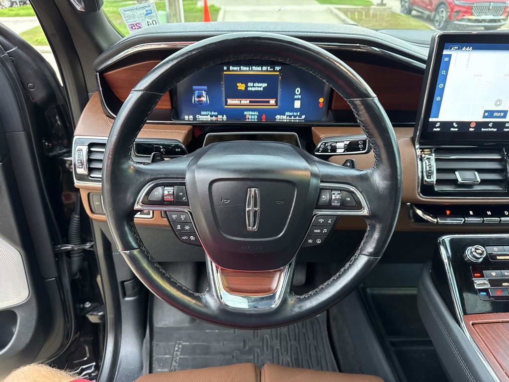 Used 2022 Lincoln Navigator L Reserve image 23