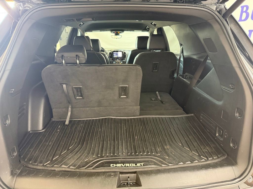 Used 2022 Chevrolet Traverse RS image 20