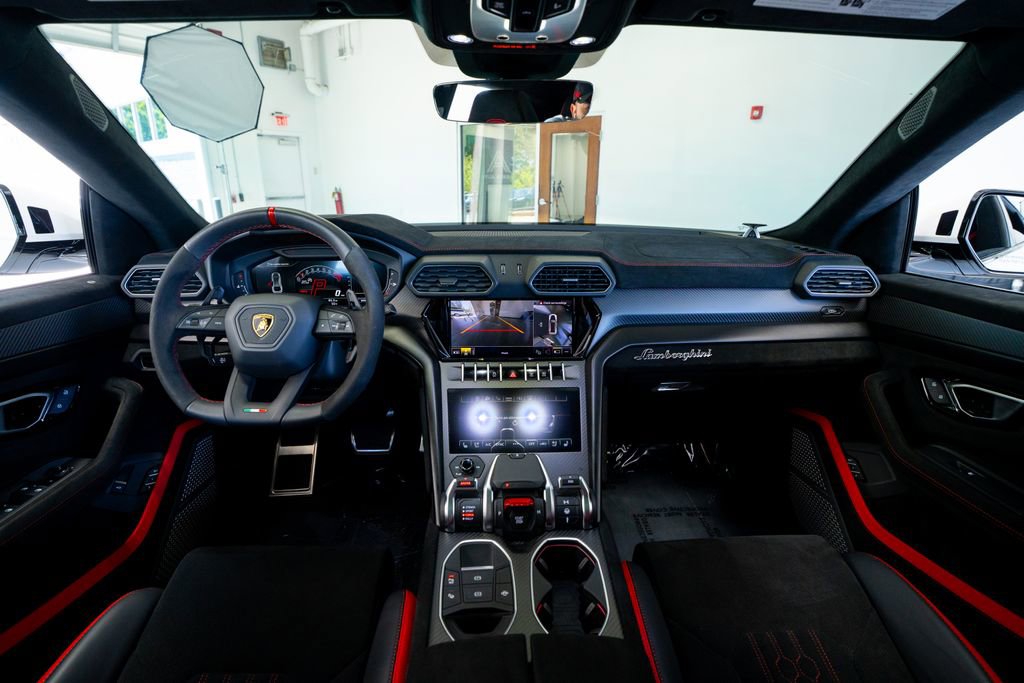 Used 2024 Lamborghini Urus Performante image 63
