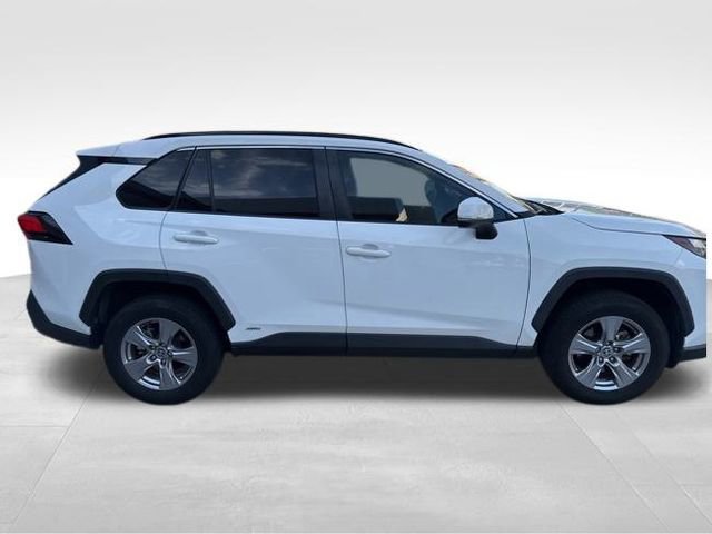 Used 2022 Toyota RAV4 XLE image 5