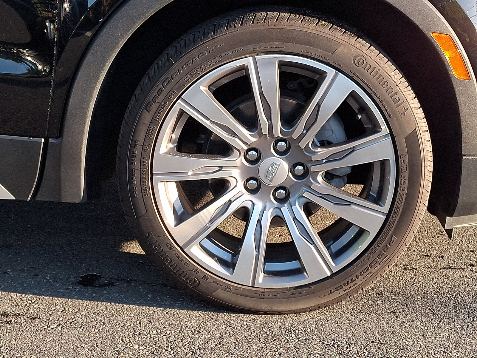 Used 2023 Cadillac XT4 Premium Luxury w/ Cold Weather Package AWD/4WD image 8