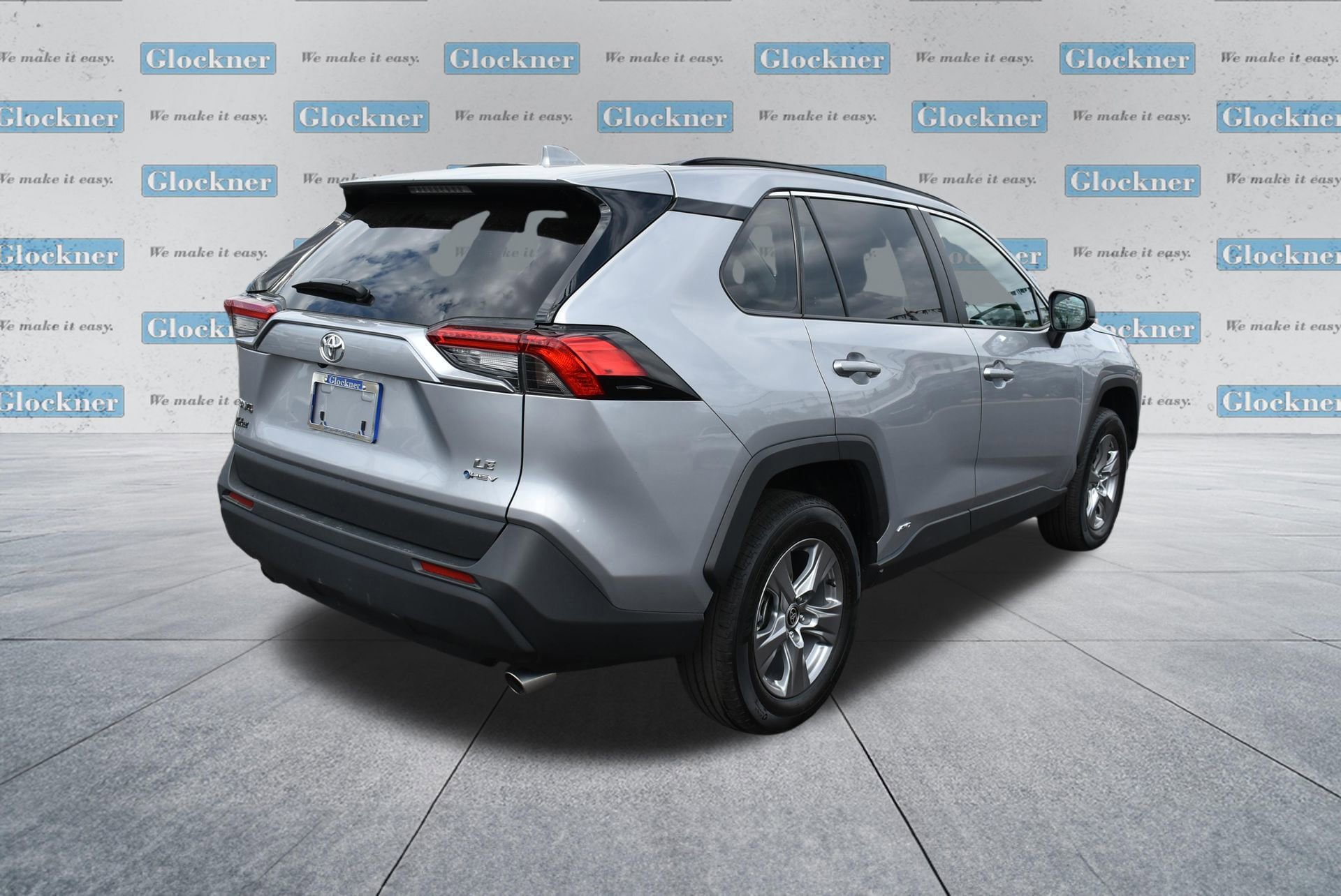 Used 2025 Toyota RAV4 LE AWD/4WD image 6