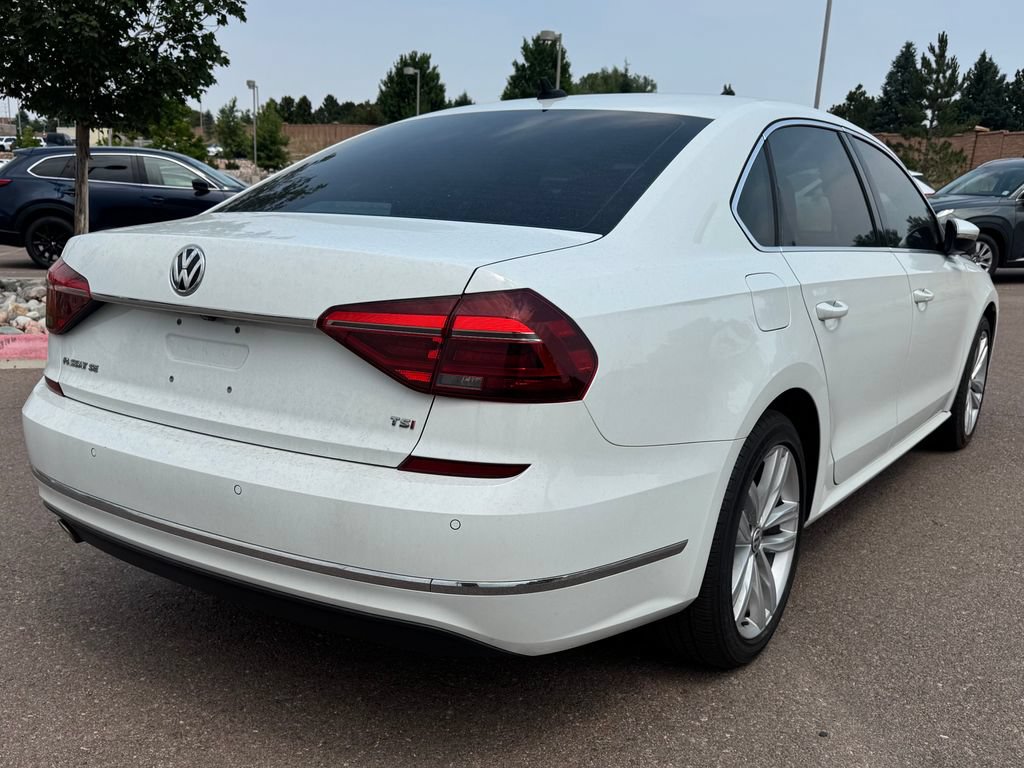 Used 2018 Volkswagen Passat 2.0T SE FWD image 6