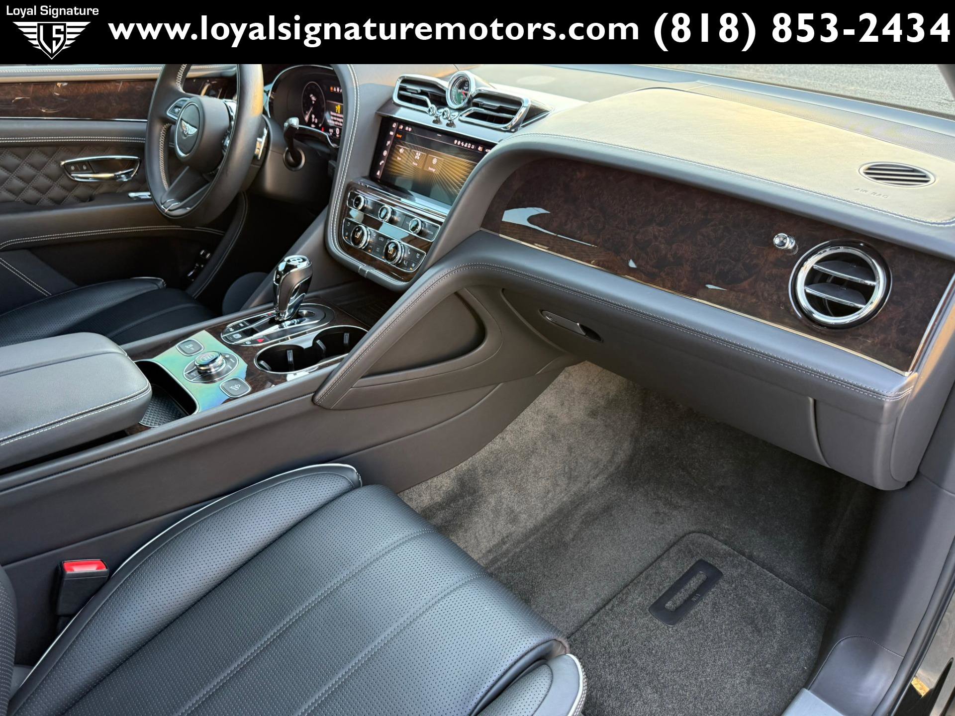 Used 2021 Bentley Bentayga image 38