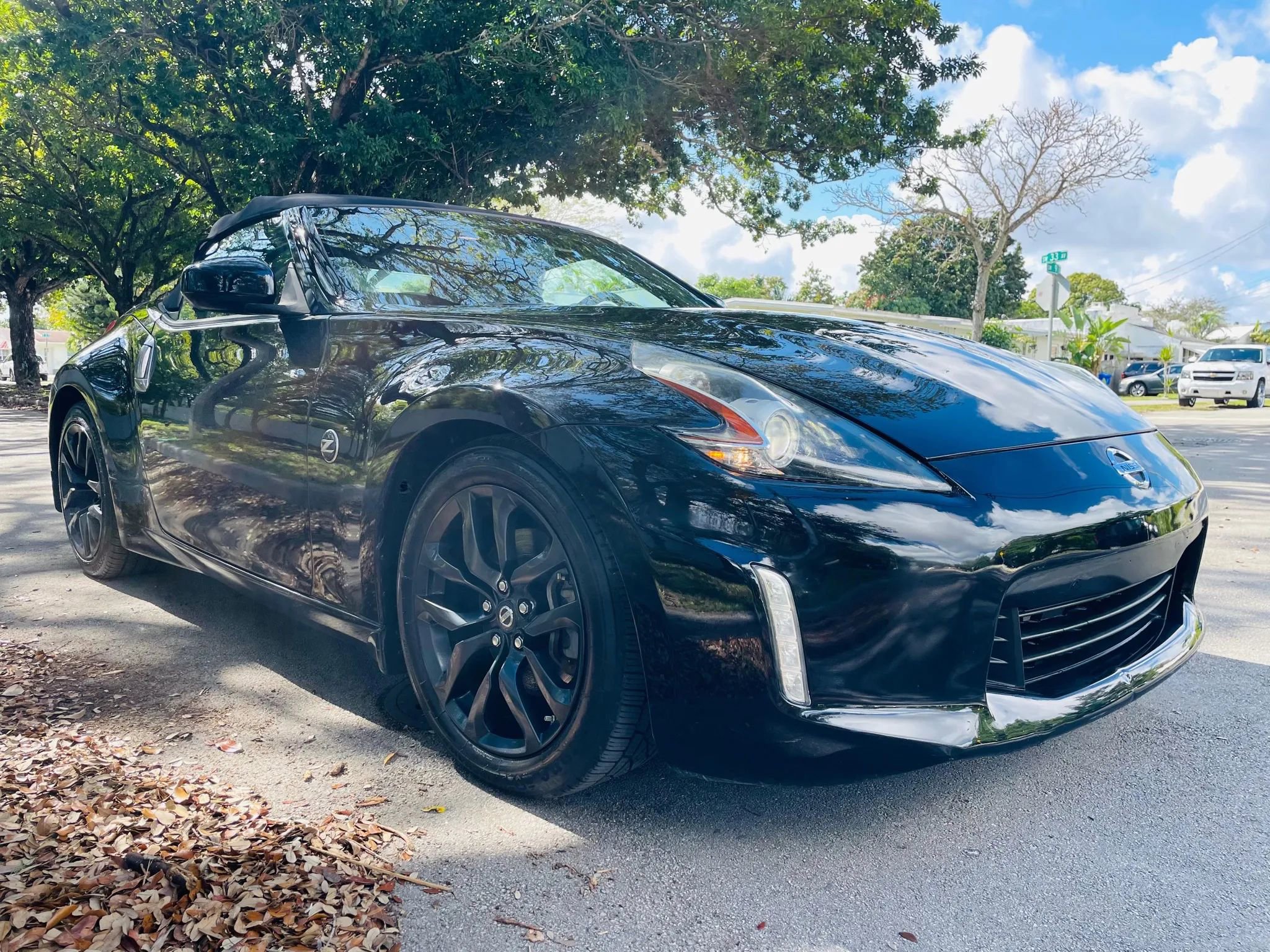 Used 2018 Nissan 370Z Touring image 6