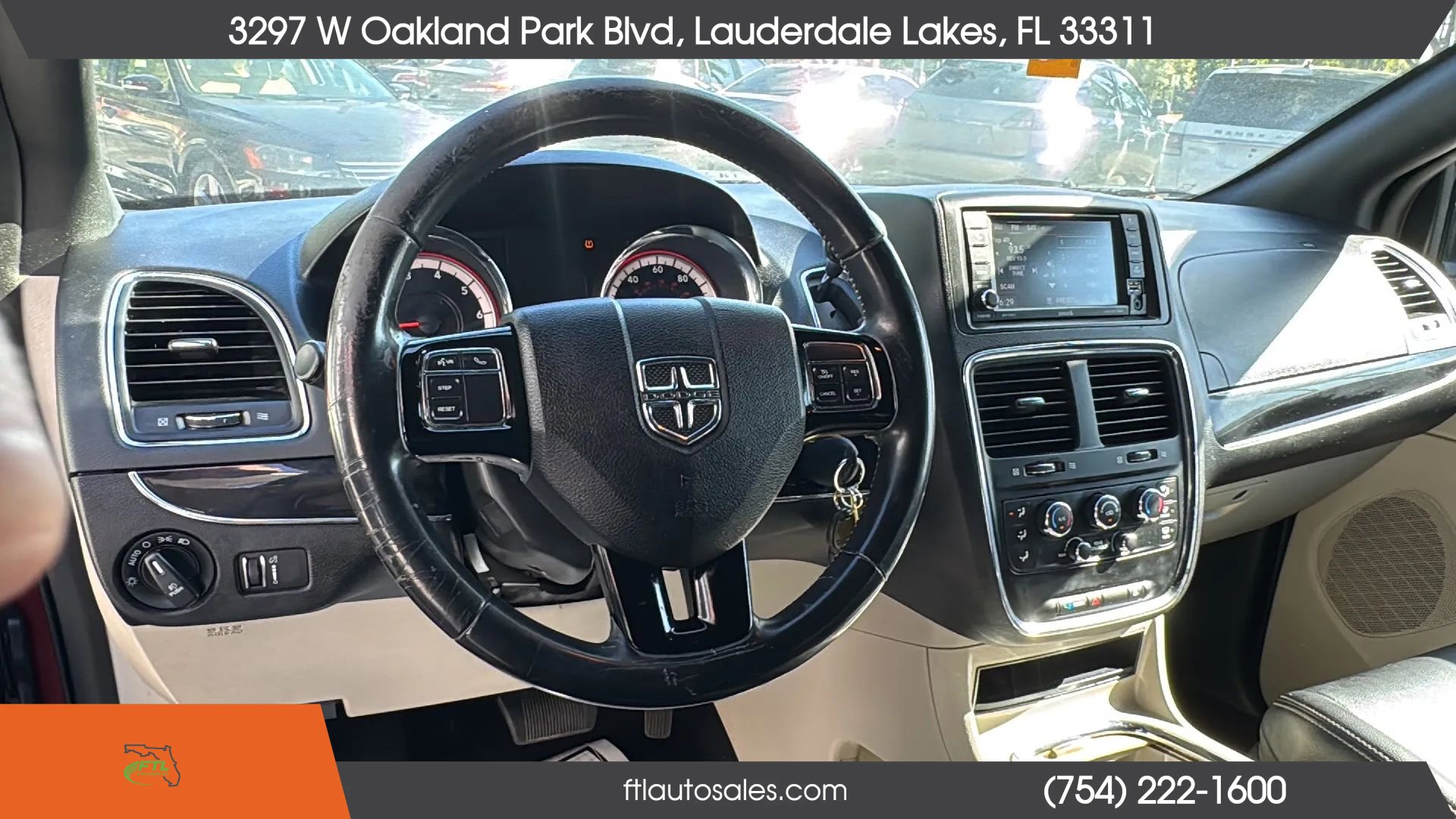 Used 2018 Dodge Grand Caravan SXT image 45