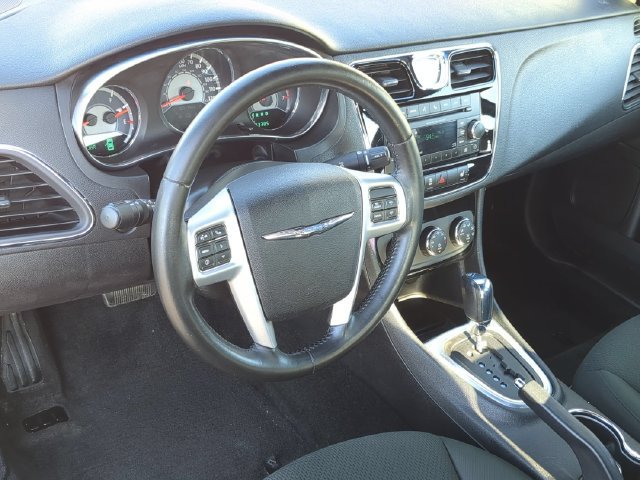 Used 2012 Chrysler 200 Touring w/ Cold Weather Group FWD image 2