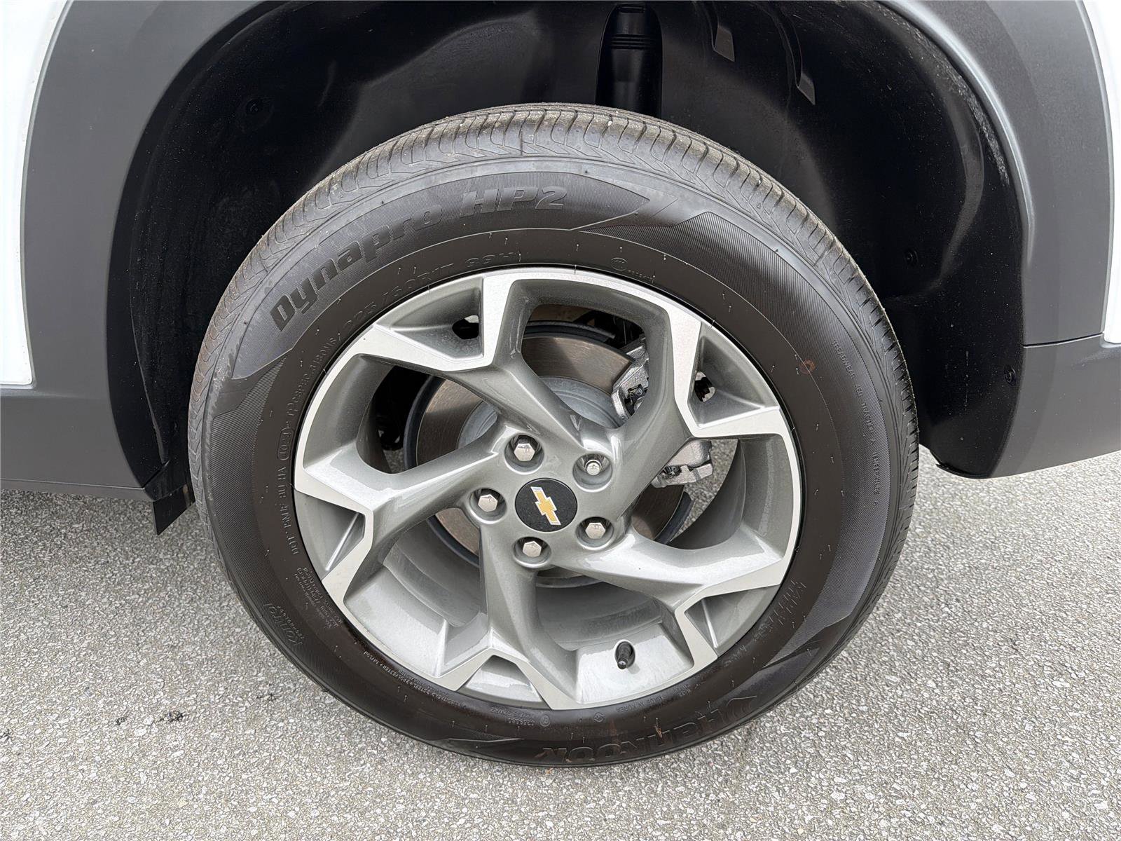 Used 2025 Chevrolet Trax LT image 18