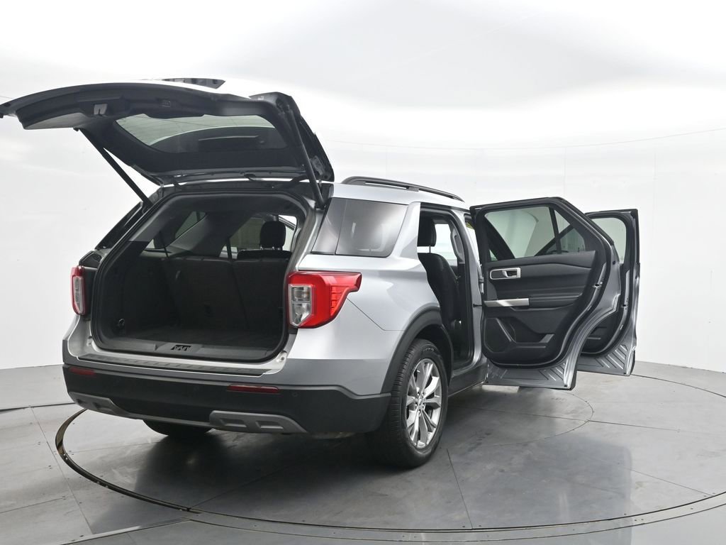 Certified 2023 Ford Explorer XLT w/ Equipment Group 202A RWD image 23