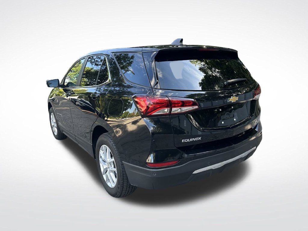 Used 2024 Chevrolet Equinox LT w/ LPO, Floor Liner Package AWD/4WD image 3