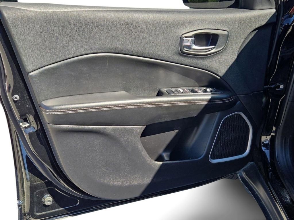 Used 2021 Jeep Compass Sport w/ Cold Weather Group image 15