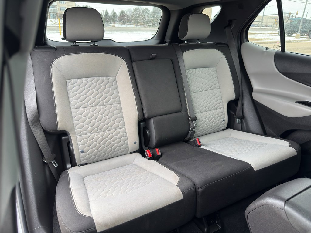Used 2021 Chevrolet Equinox LS w/ LS Convenience Package image 38