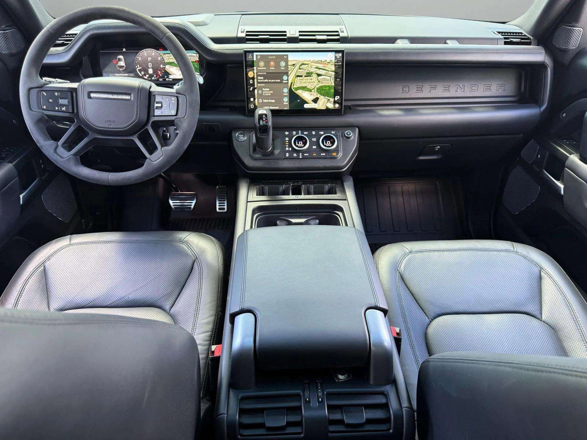 Used 2023 Land Rover Defender 110 Carpathian Edition image 4