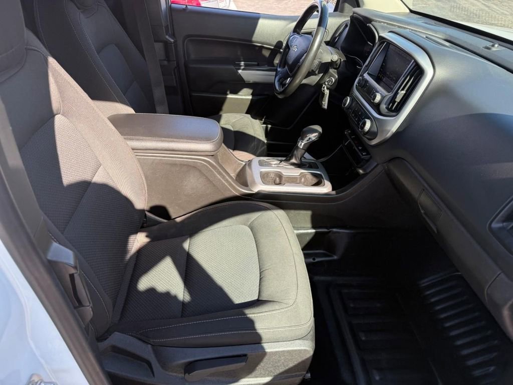 Used 2022 Chevrolet Colorado LT w/ Fleet Safety Package image 11