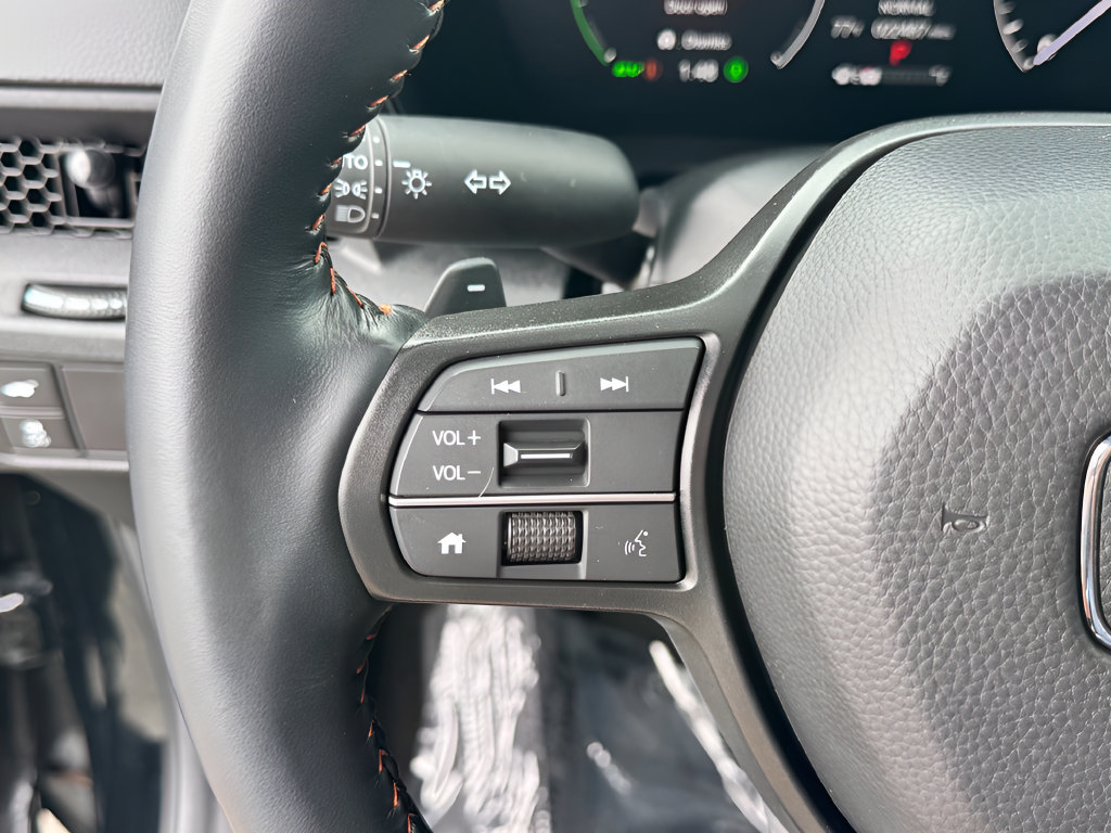 Used 2025 Honda CR-V Sport-L image 14