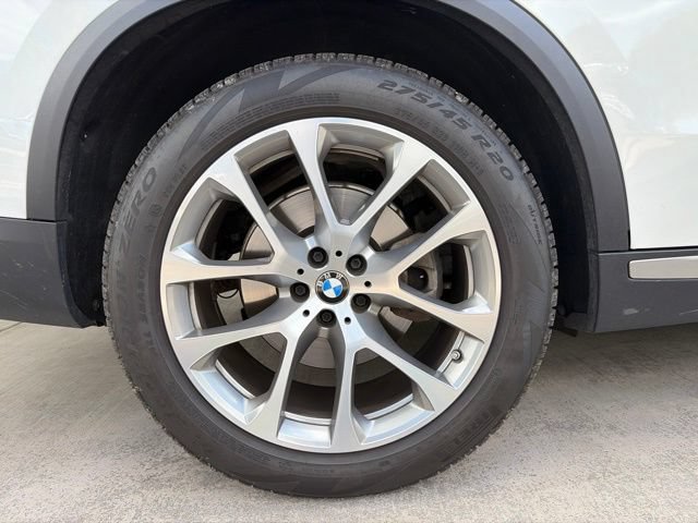 Used 2022 BMW X5 xDrive40i w/ Premium Package AWD/4WD image 5
