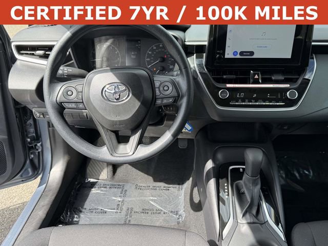 Used 2025 Toyota Corolla LE FWD image 18