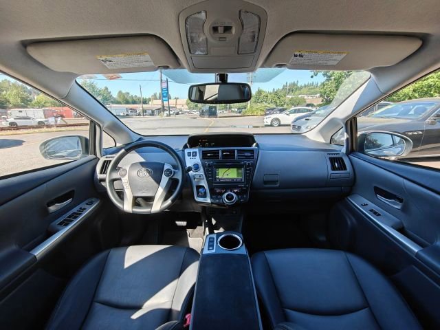 Used 2013 Toyota Prius V Five image 19