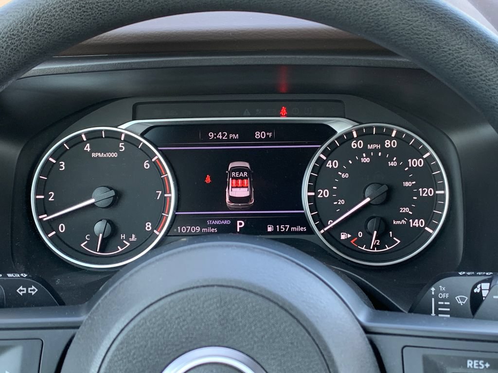 Used 2023 Nissan Rogue SV w/ SV Premium B Package FWD image 9