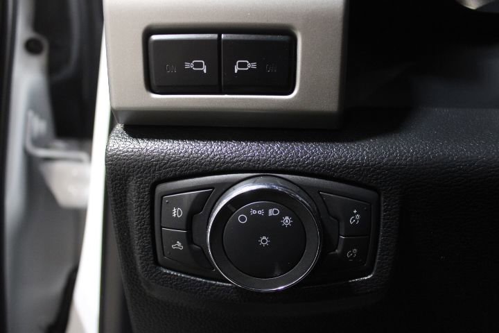 Used 2019 Ford F250 Lariat w/ Chrome Package image 39