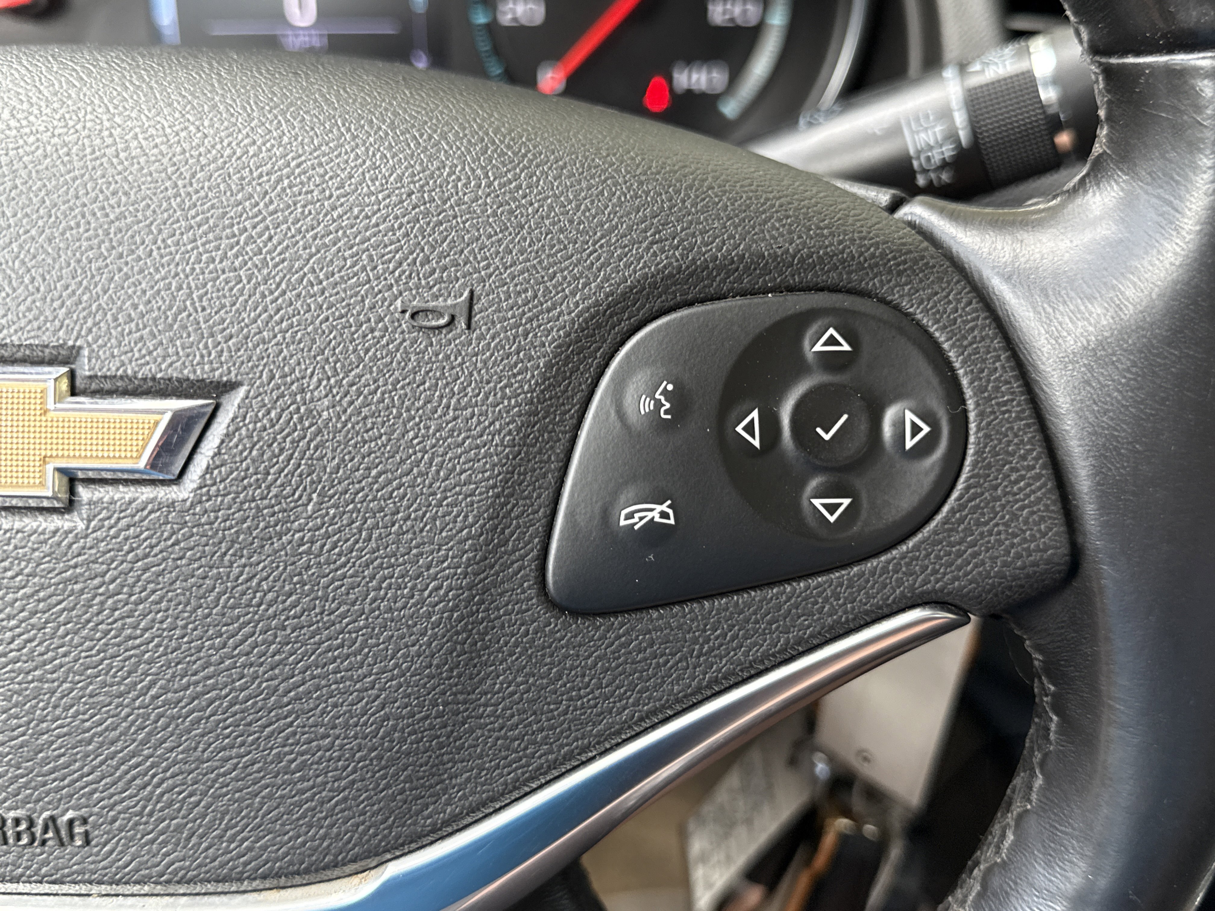 Used 2017 Chevrolet Impala LT image 15