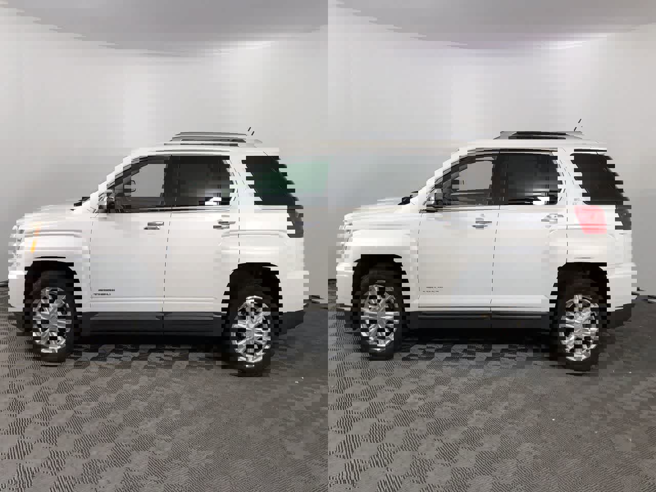 Used 2017 GMC Terrain SLT w/ Open Road Package image 5