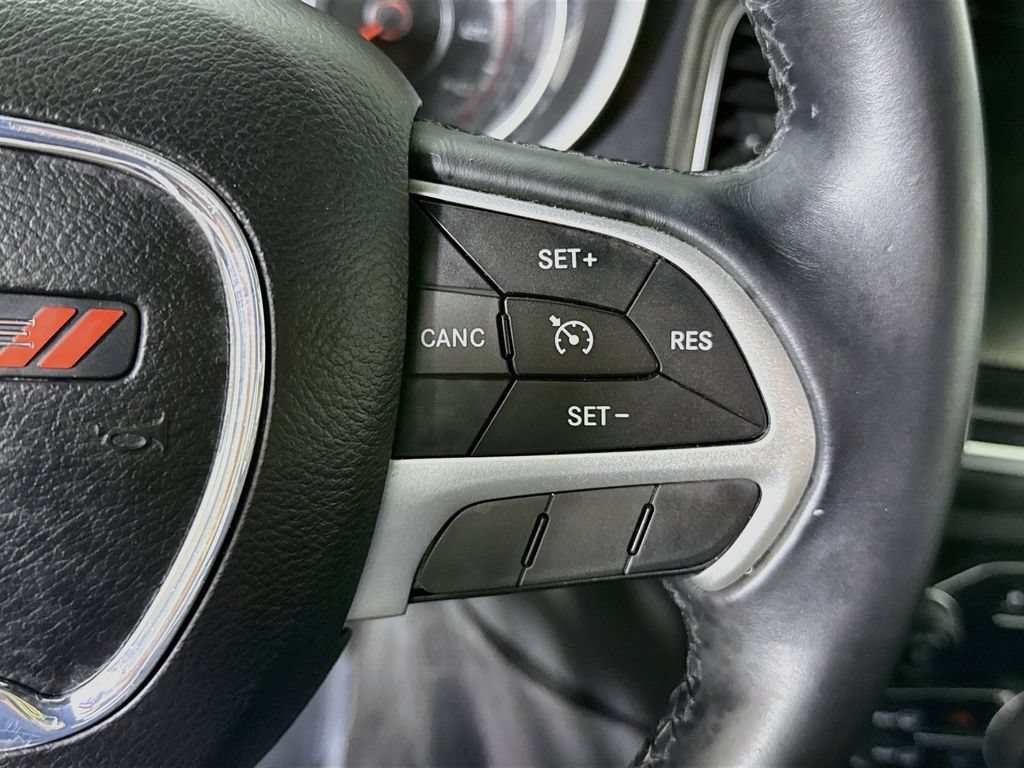 Used 2015 Dodge Charger SXT RWD image 17