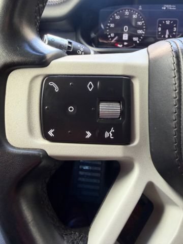Used 2020 Land Rover Defender 110 First Edition AWD/4WD image 20