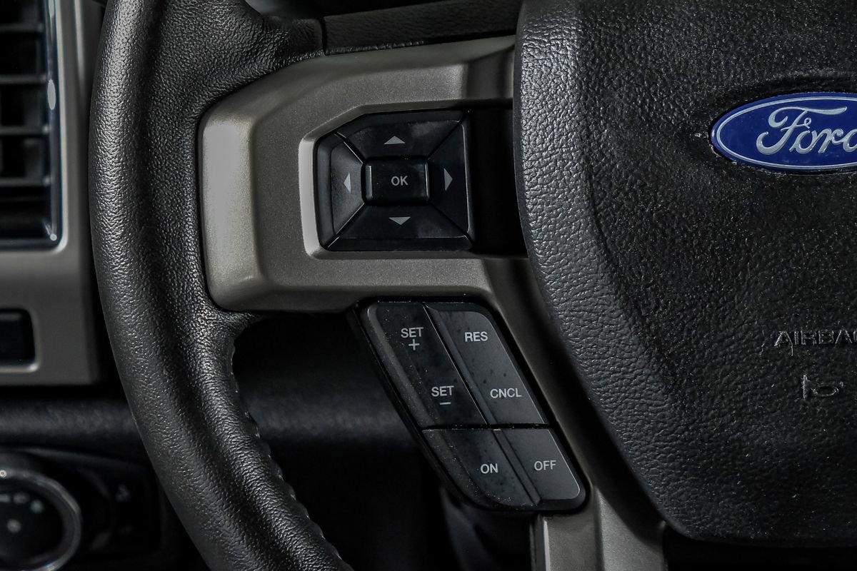 Used 2020 Ford F350 Lariat w/ Lariat Ultimate Package AWD/4WD image 17