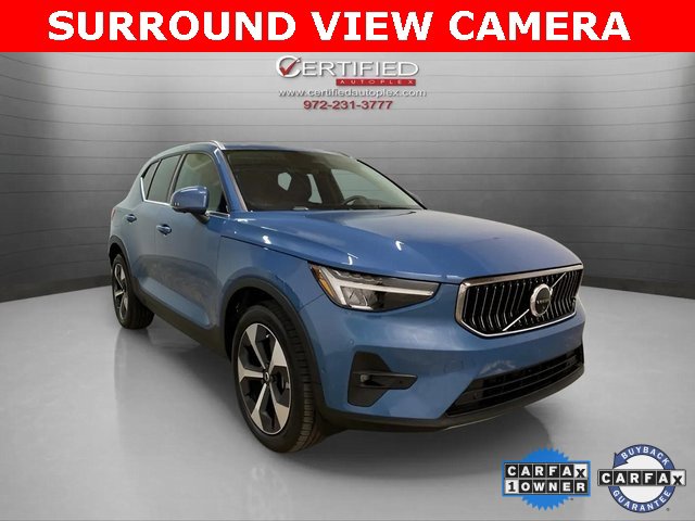 Used 2025 Volvo XC40 B5 Plus image 3