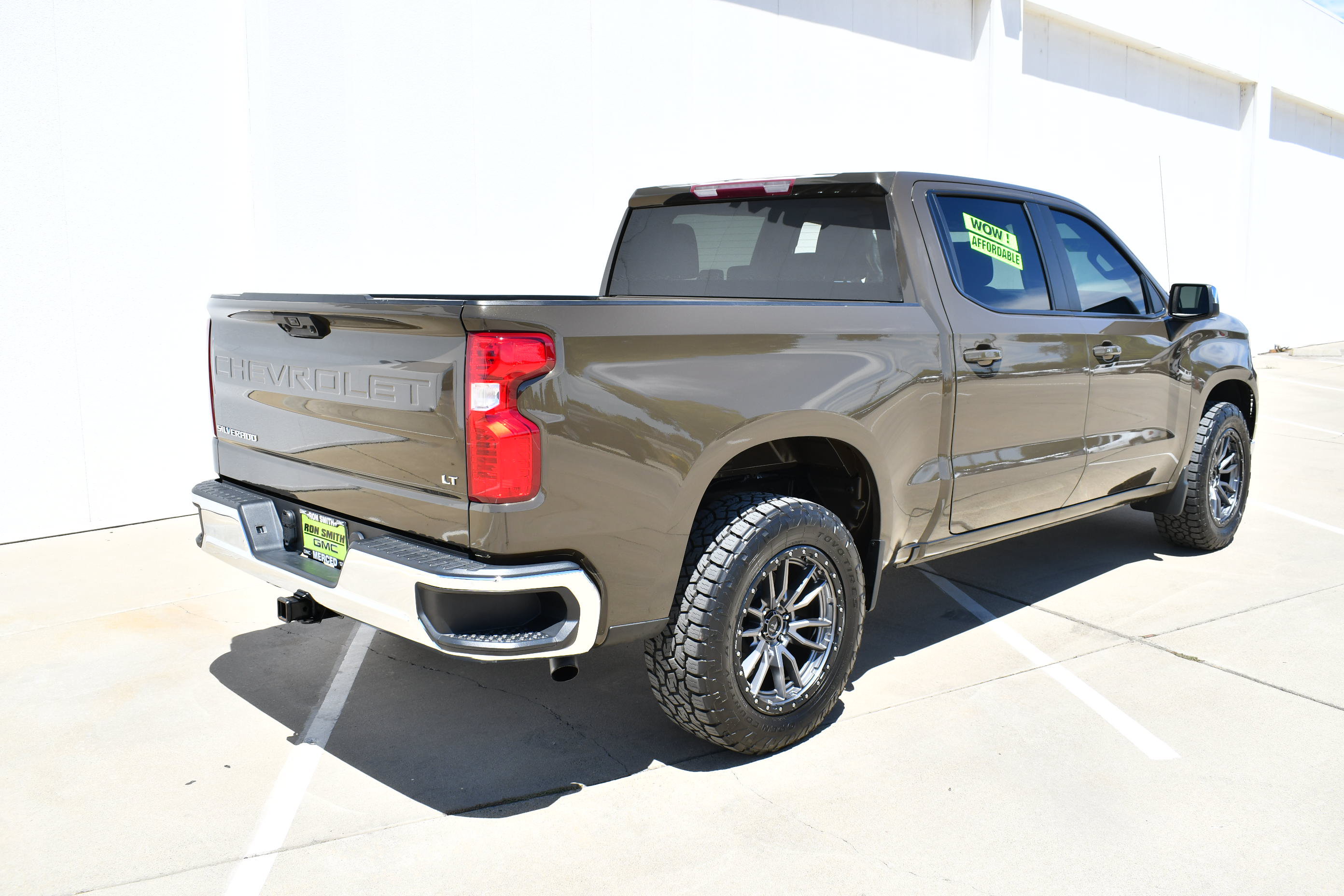 Used 2023 Chevrolet Silverado 1500 LT RWD image 6