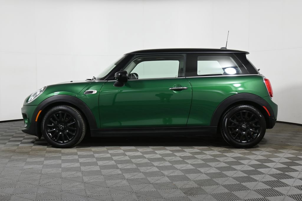 Used 2020 MINI Cooper 2-Door Hardtop image 2