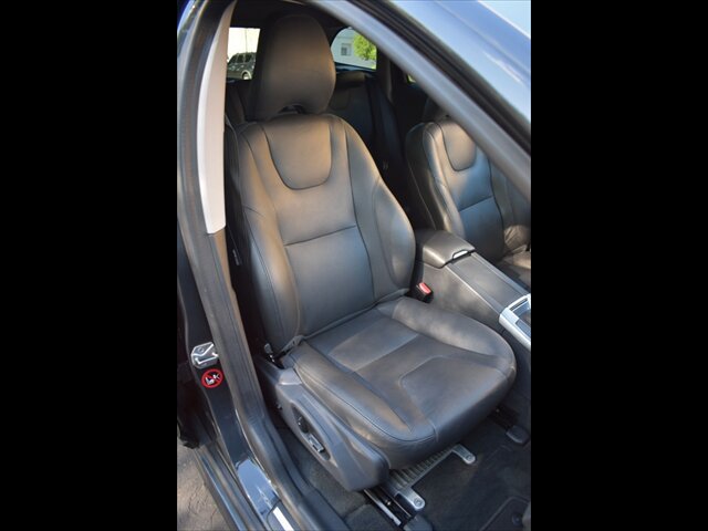 Used 2016 Volvo XC60 T5 Platinum FWD image 33